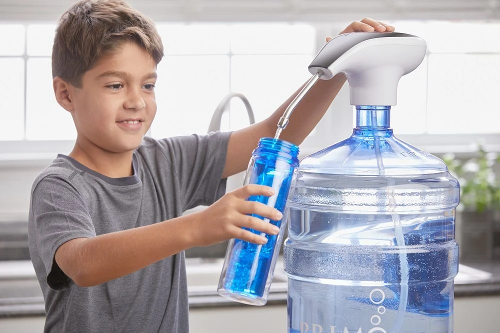 The Flow - Rechargeable Portable Electronic Water Dispenser - Image 2