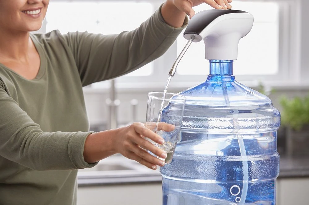 The Flow - Rechargeable Portable Electronic Water Dispenser - Image 4