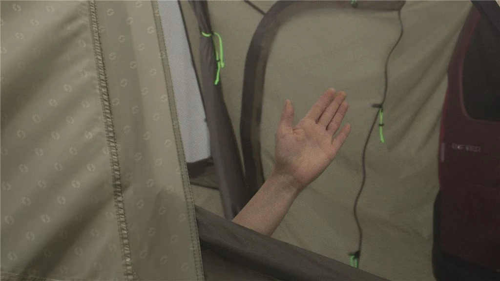 Outwell Beachcrest Driveaway Awning - Image 17