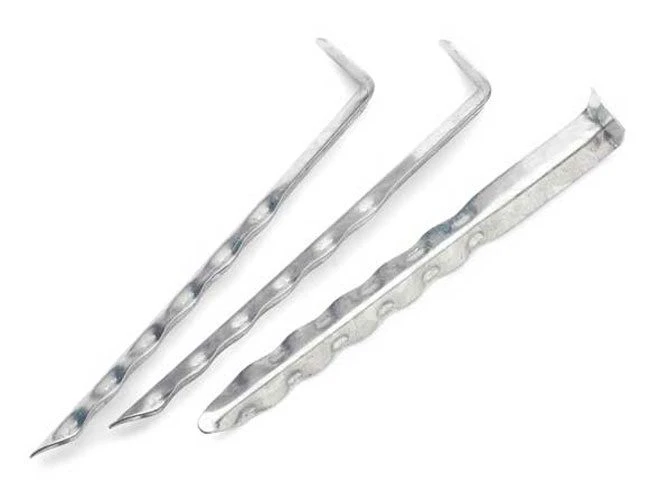 Pack Of 10 Continental Pegs 18cm